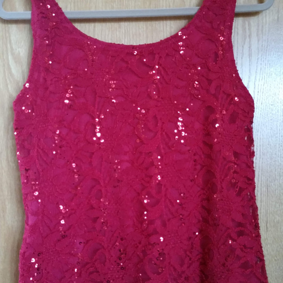 Red Sequined Stretchy Tank Size Small NWOT - Picture 3 of 5